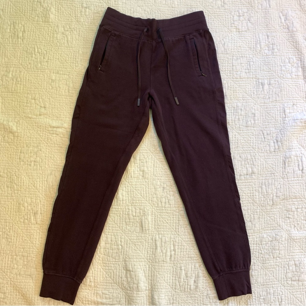 Lululemon Get Going Jogger 28.5"
Black Cherry